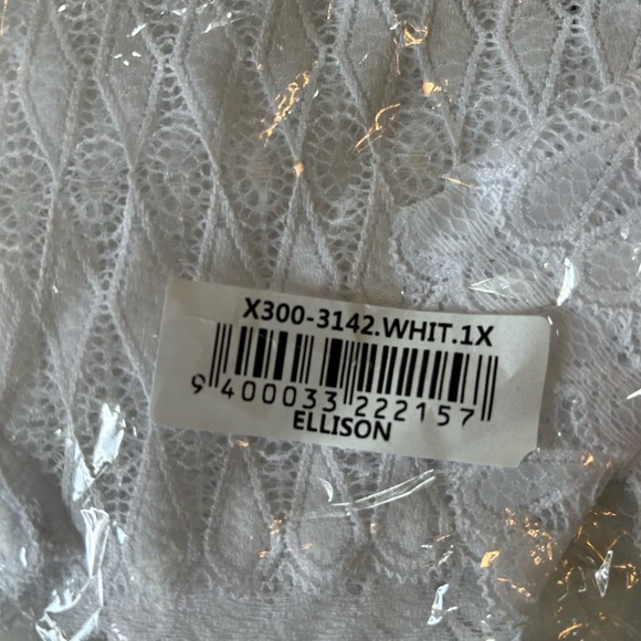 NWT FREDERICK’S OF HOLLYWOOD White Ellison  Lace Cheeky Thong Panties Size 1X - Picture 5 of 8